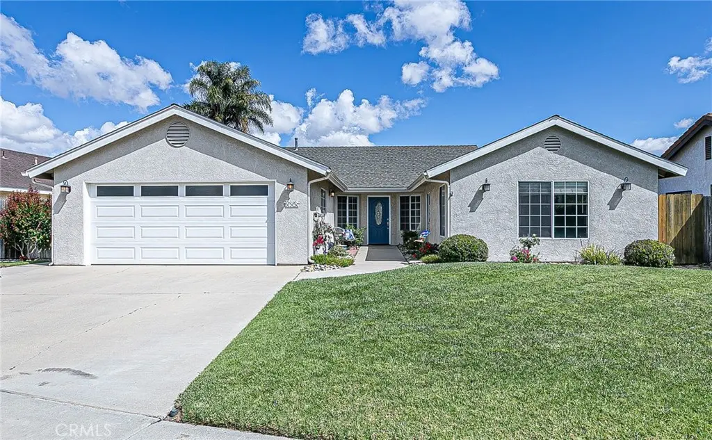 935 Rainbow, Santa Maria, CA — listing photo 1