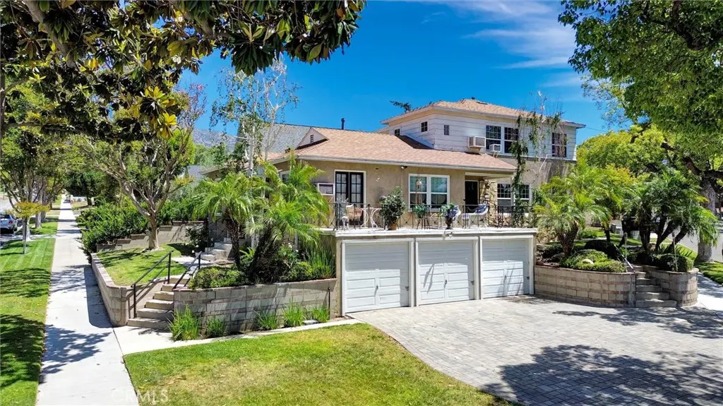 1120 East Avenue, Burbank, CA — listing photo 1