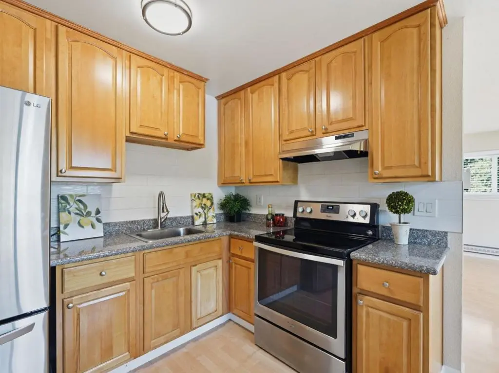 Condominium for sale at 607 Valley Forge Way 4, Campbell, CA featuring 2 beds and 1 bath