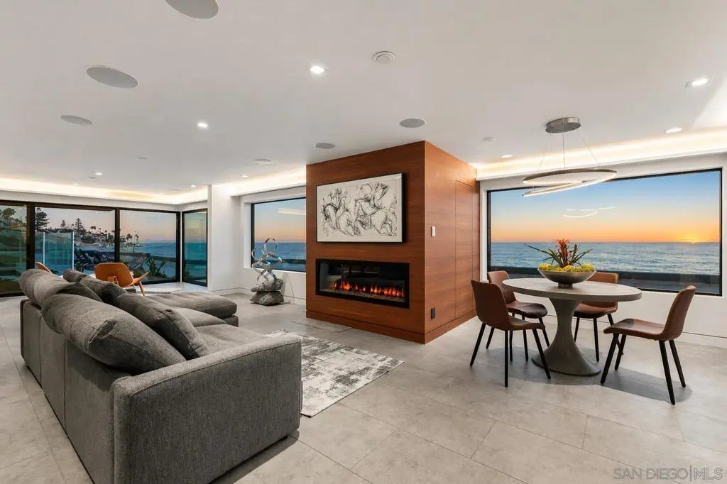100 S Coast Blvd 104, La Jolla, CA — listing photo 1
