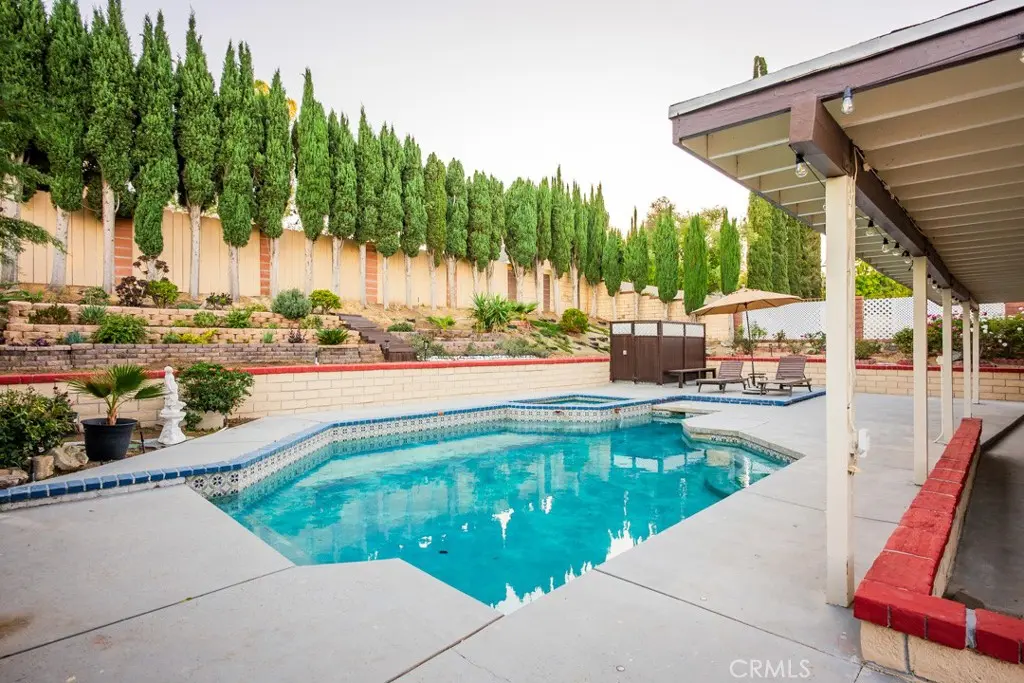 23132 Posada, Valencia, CA — listing photo 1