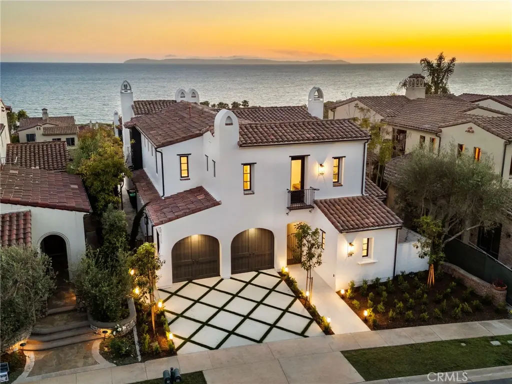 28 Surfspray Bluff, Newport Coast, CA — listing photo 1
