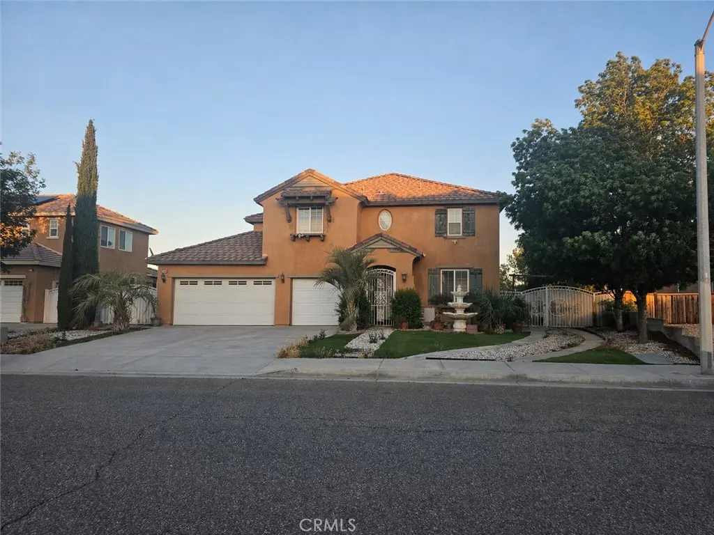 Single Family Residence for sale at 15541 Bow String, Victorville, CA featuring 7 beds and 4 baths
