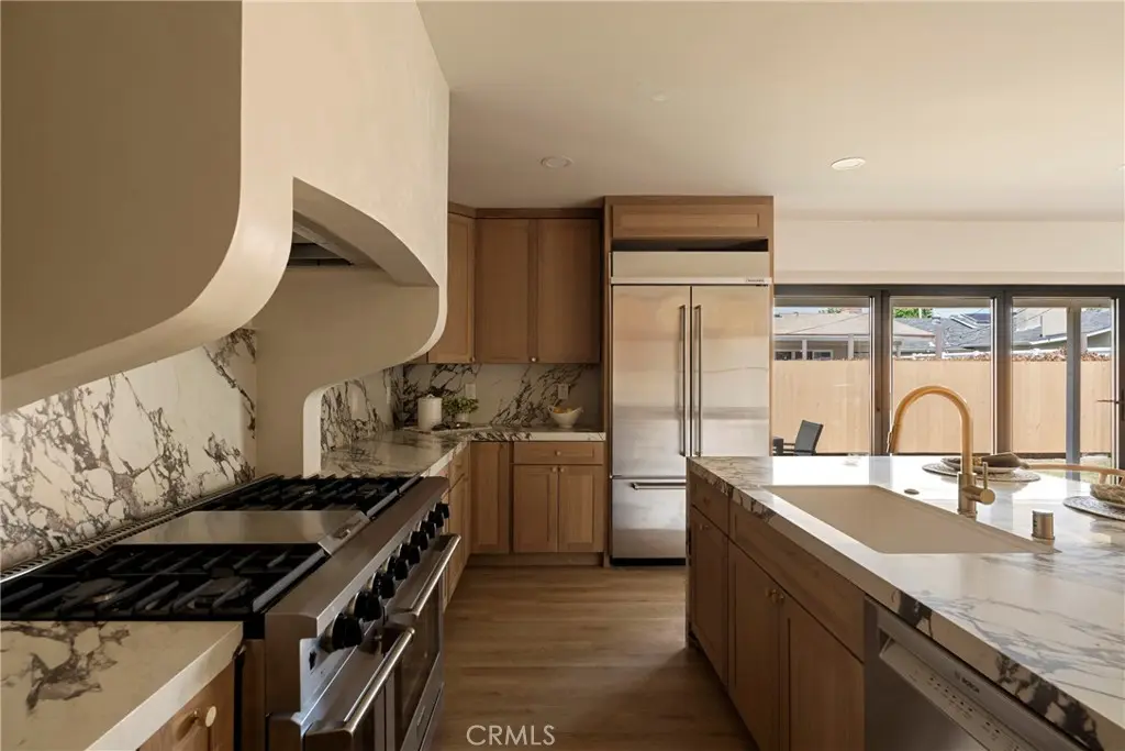 Single Family Residence for sale at 6829 E Parapet, Long Beach, CA featuring 5 beds and 4 baths