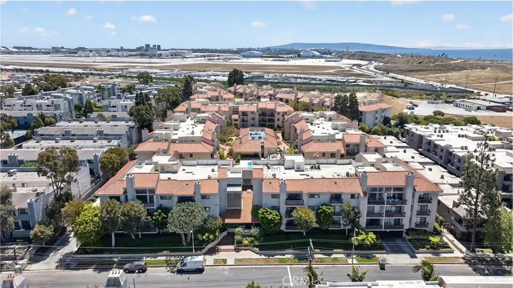 8180 Manitoba Street 4-136, Playa Del Rey, CA — listing photo 1