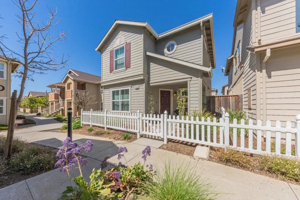 19832 Gabilan View Drive, Salinas, CA — listing photo 1