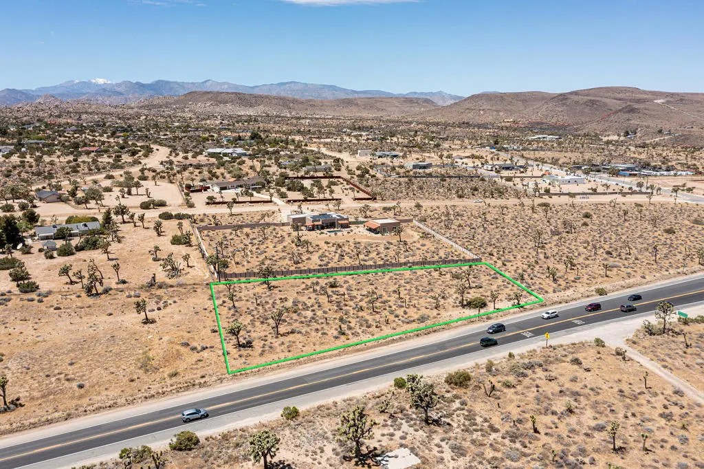 5020 Old Woman Springs Road, Yucca Valley, CA — listing photo 1