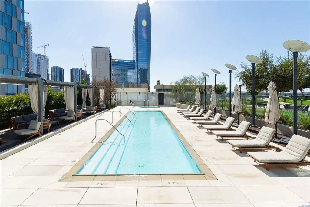 Condominium for sale at 889 Francisco Street 2901, Los Angeles, CA featuring 1 bed and 2 baths