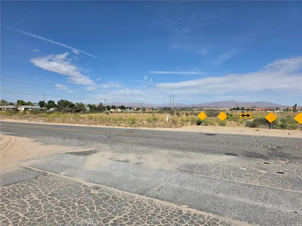 0 Tamarisk Rd, Victorville, CA — listing photo 1