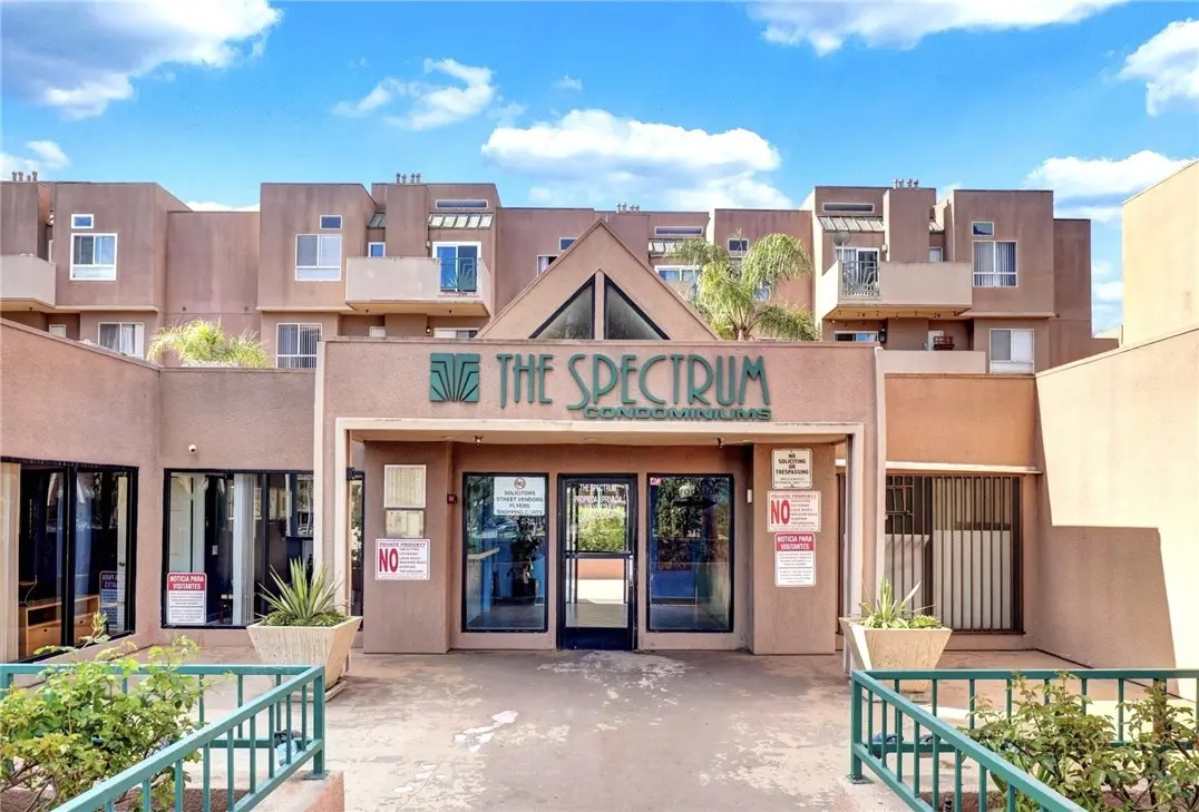 450 E 4th Street 337, Santa Ana, CA — listing photo 1