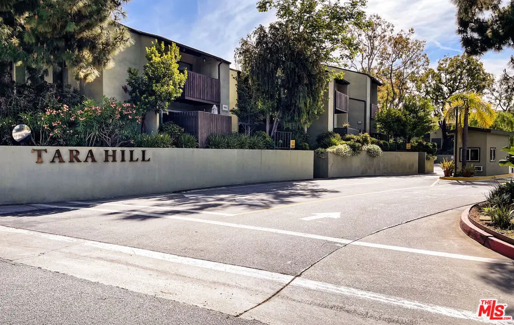 Condominium for sale at 4931 Indian Wood Road 357, Culver City, CA featuring 3 beds and 2 baths