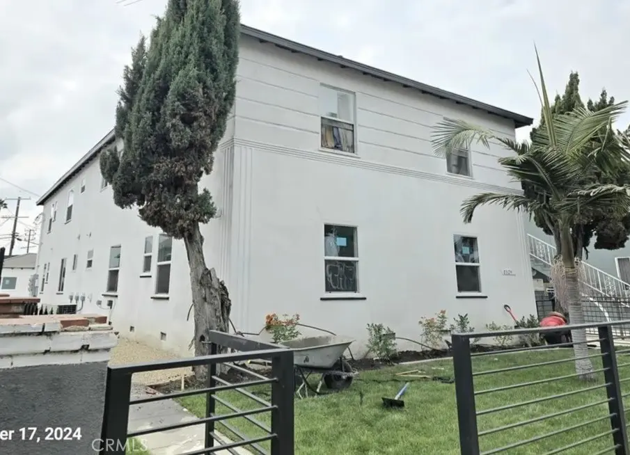 Quadruplex for sale at 8524 Beverlywood, Los Angeles, CA