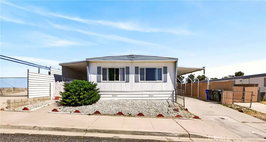 15668 Calico, Victorville, CA — listing photo 1