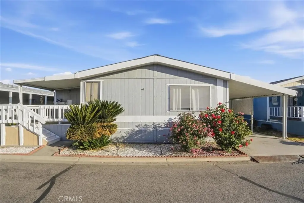 Manufactured In Park for sale at 5001 W Florida 588, Hemet, CA featuring 2 beds and 2 baths