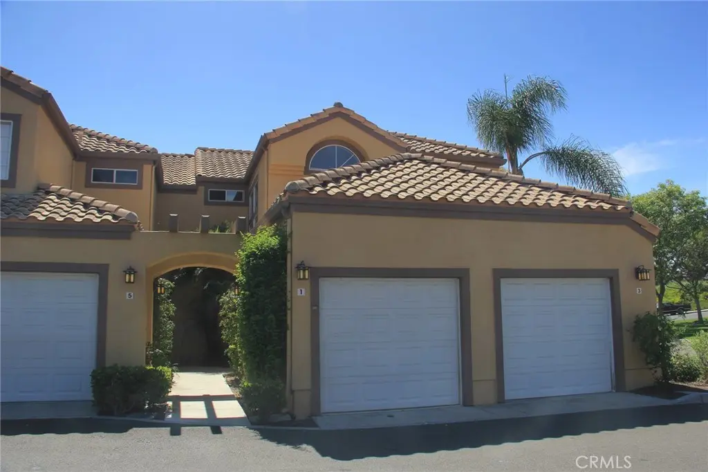 Condominium for sale at 1 Via Abruzzi, Aliso Viejo, CA featuring 2 beds and 2 baths