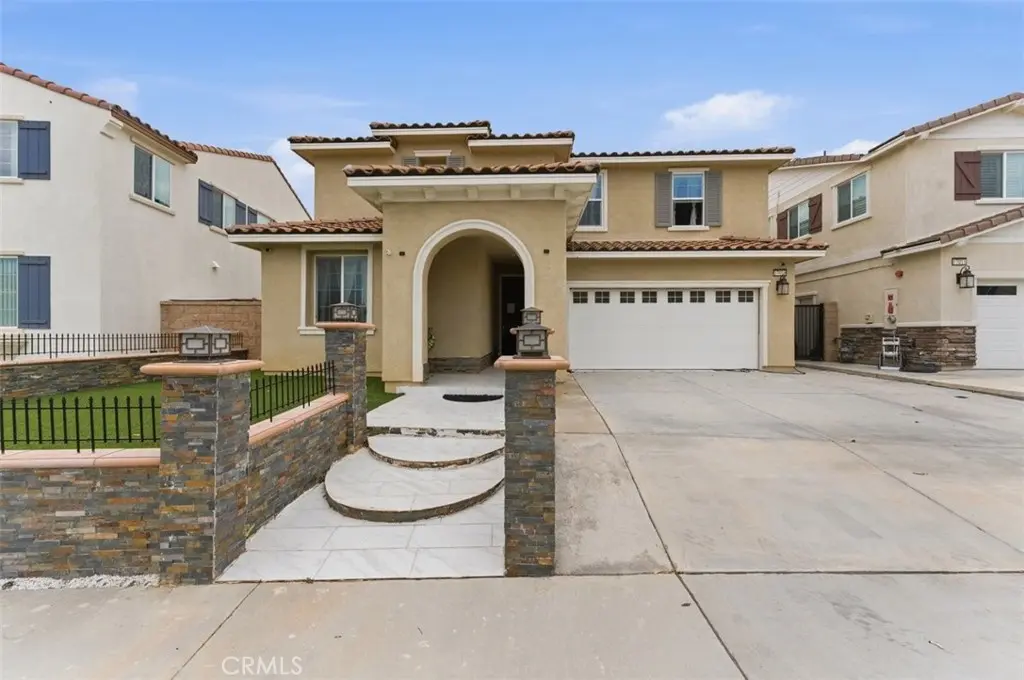 17019 Red tail, Fontana, CA — listing photo 1