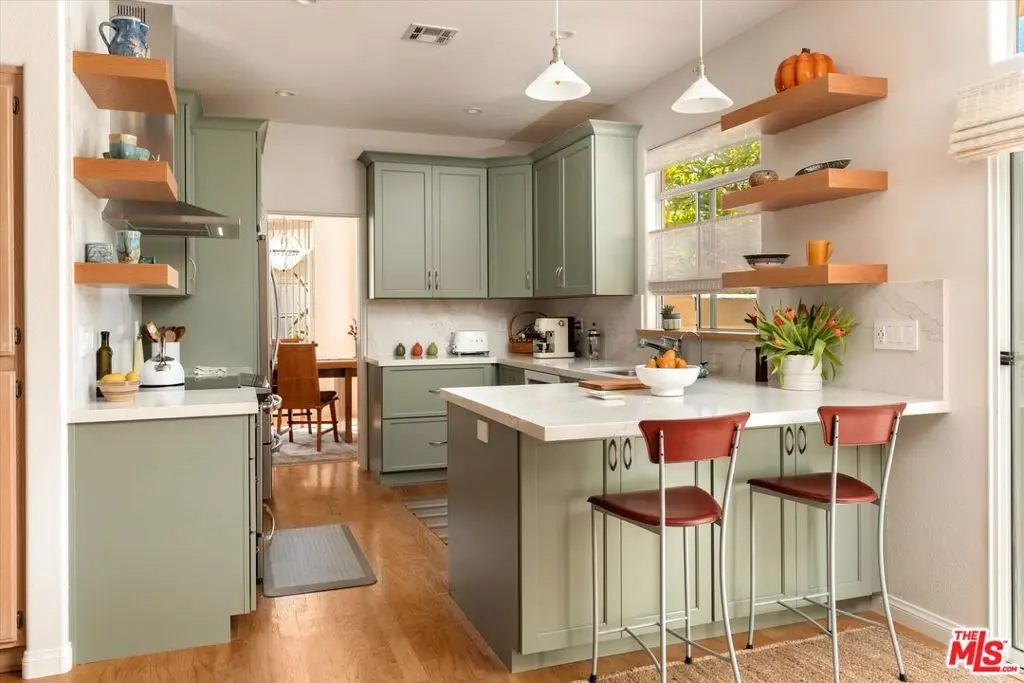 Residential Lease for rent at 1256 Cravens Lane 3, Carpinteria, Santa Barbara County, CA featuring 3 beds and 3 baths