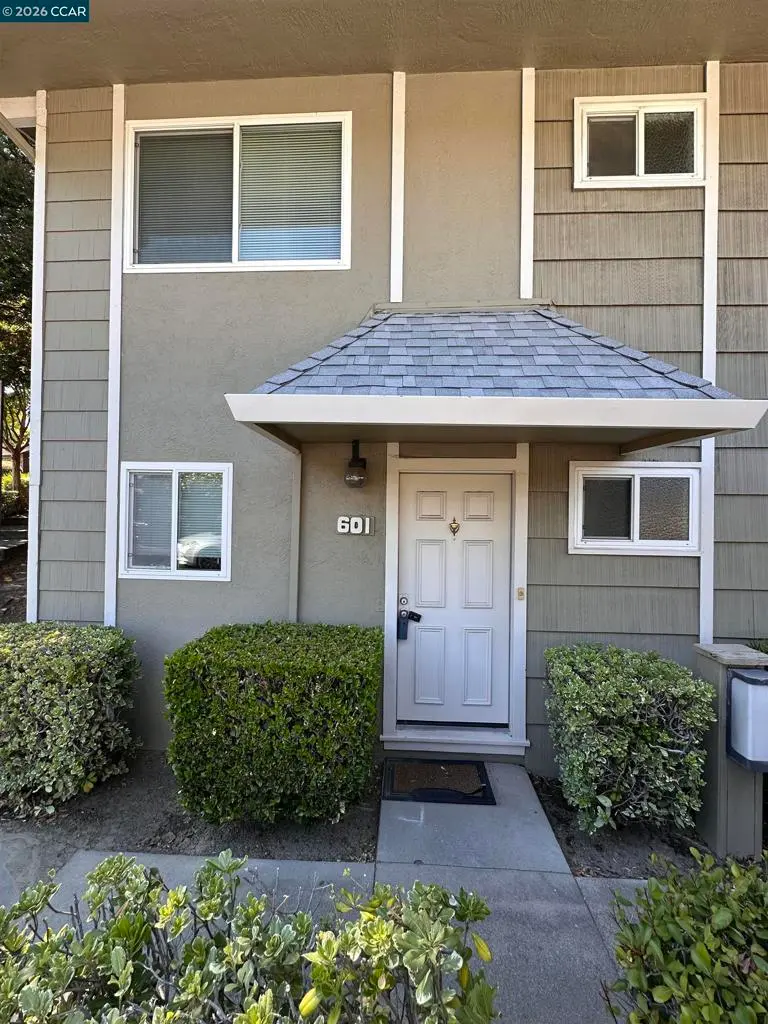 Condominium for sale at 394 Ilo Ln 601, Danville, CA featuring 2 beds and 2 baths