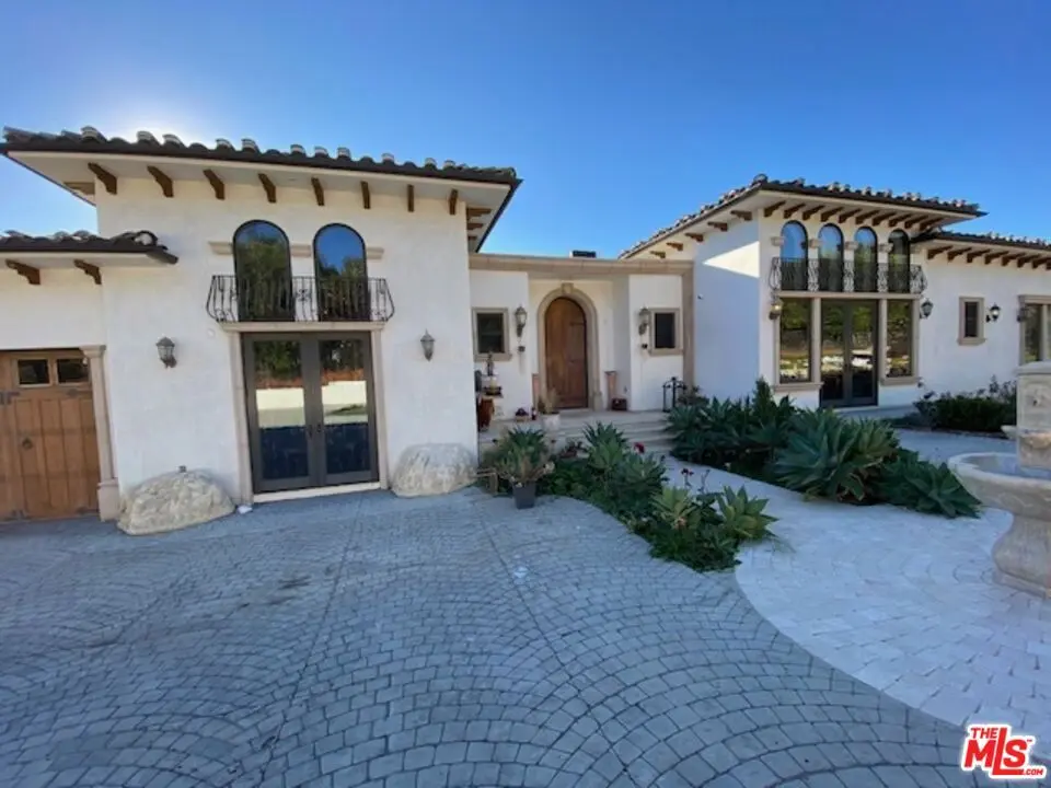 Residential Lease for rent at 27901 Pacific Coast Highway, Malibu, Los Angeles County, CA featuring 7 beds and 8 baths