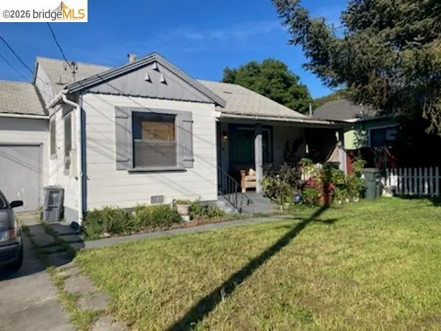 Single Family Residence for sale at 462 SPRINGS RD, Vallejo, CA featuring 2 beds and 1 bath
