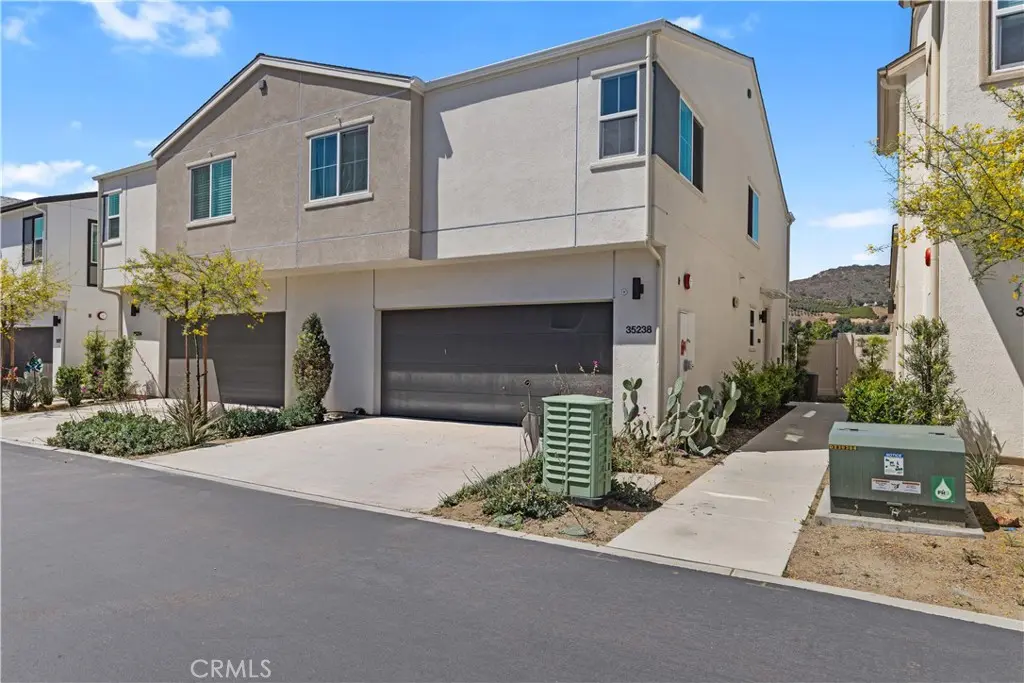 35238 Blossom, Fallbrook, CA — listing photo 1