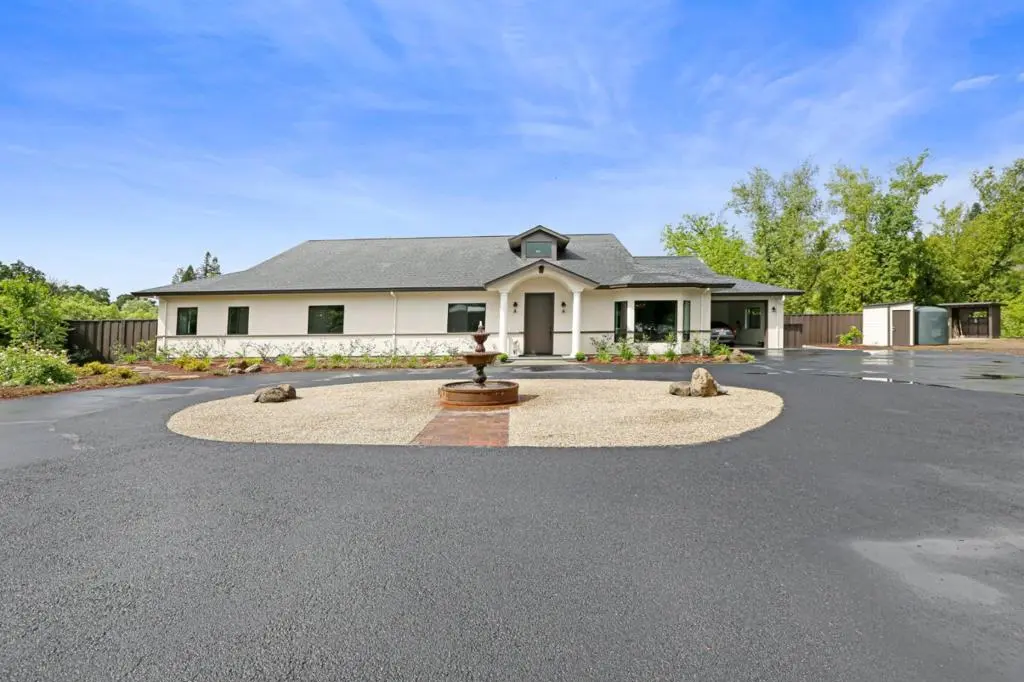 695 Quietwater, Santa Rosa, CA — listing photo 1