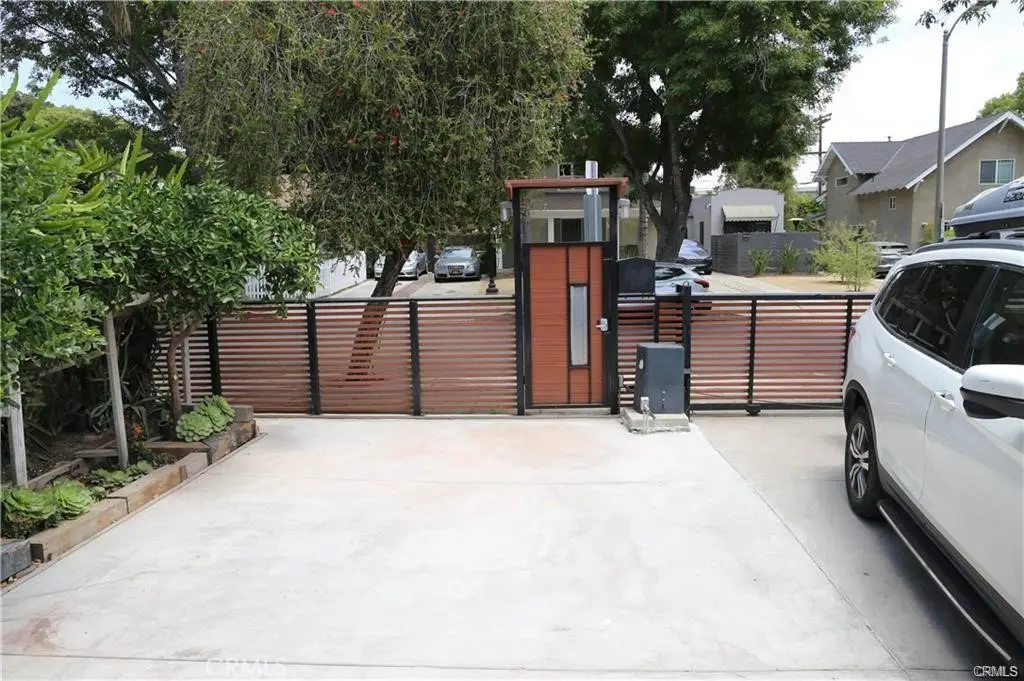 Residential Lease for rent at 1323 N Cherokee Avenue, Los Angeles, Los Angeles County, CA featuring 4 beds and 3 baths