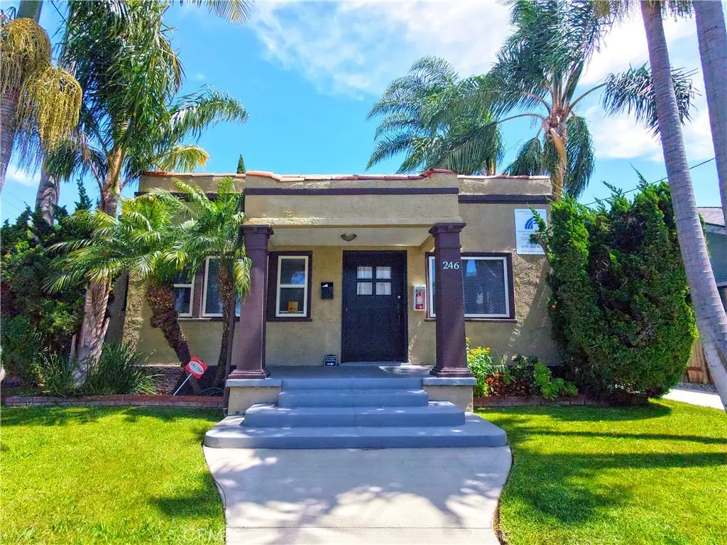 Quadruplex for sale at 246 Newport, Long Beach, CA