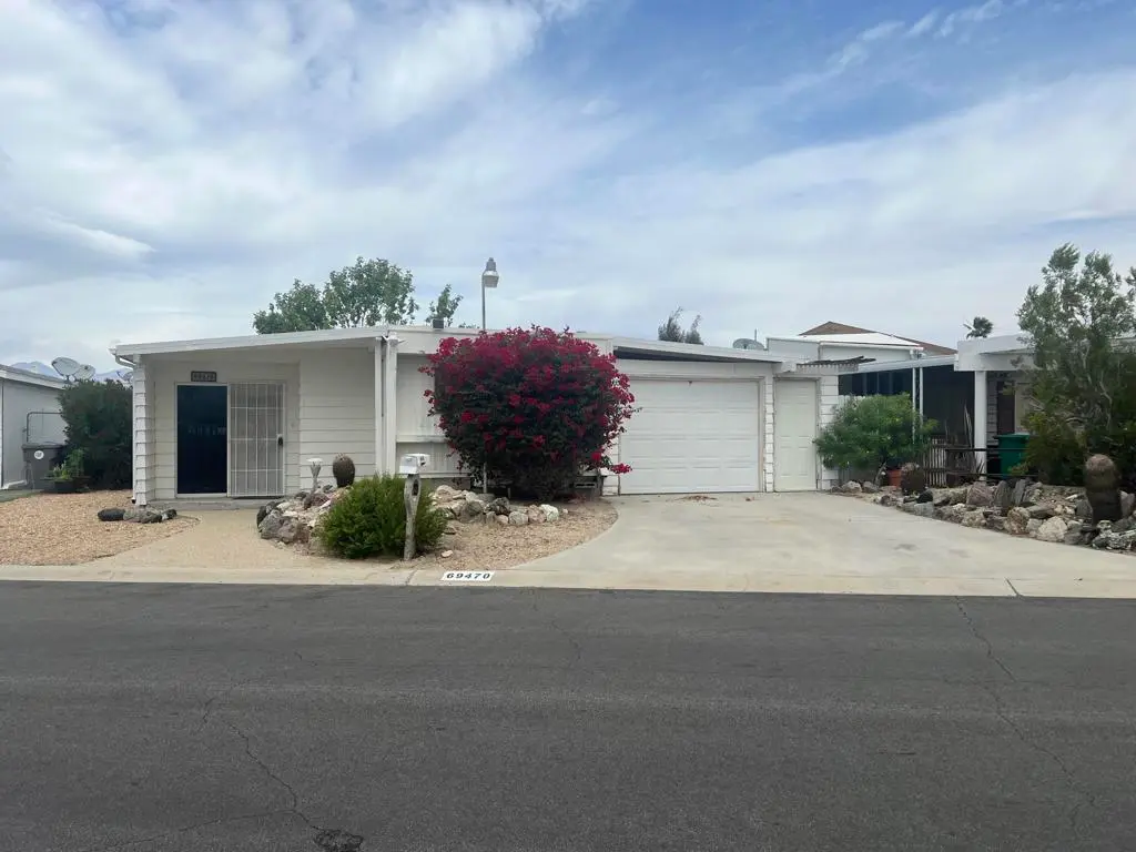 Residential Lease for rent at 69470 Midpark Drive, Desert Hot Springs, Riverside County, CA featuring 1 bed and 1 bath