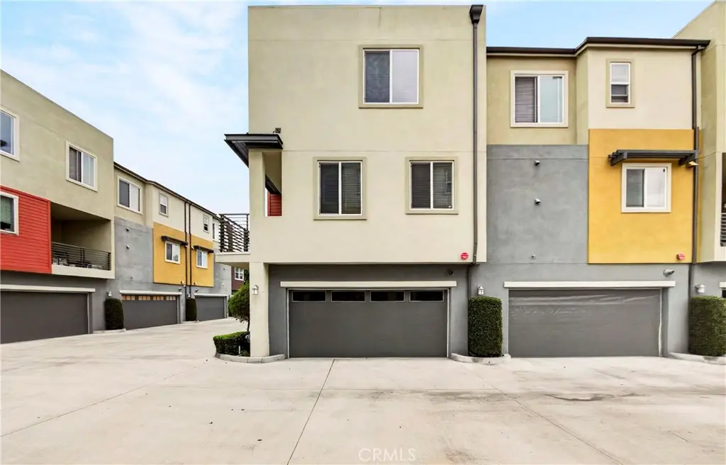 Townhouse for sale at 156 N Orange, Brea, CA featuring 2 beds and 3 baths