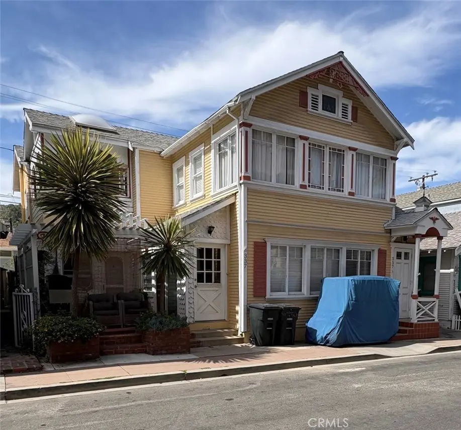 Triplex for sale at 337 Clemente, Avalon, CA featuring 7 beds and 5 baths