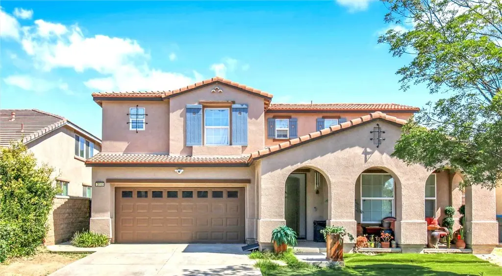 Single Family Residence for sale at 3010 Sand Pine, Hemet, CA featuring 5 beds and 3 baths