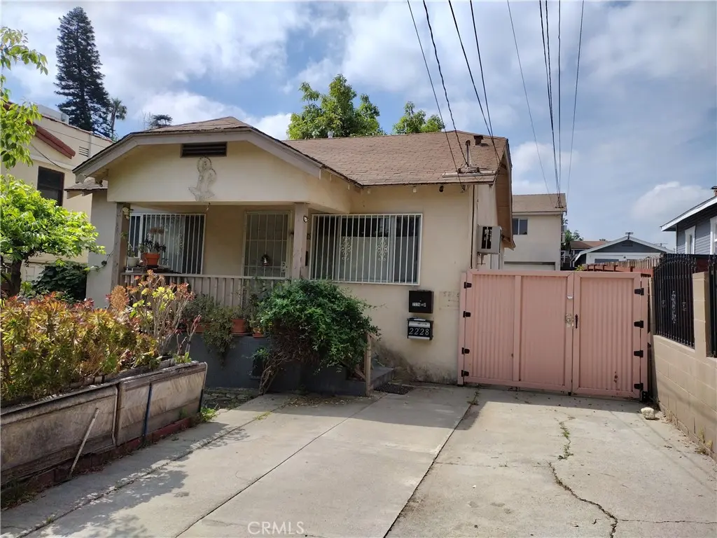 Duplex for sale at 2226 Berkeley Ave, Los Angeles, CA