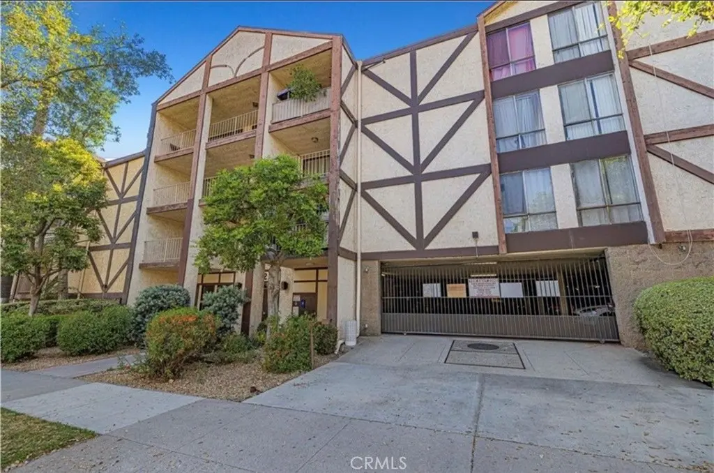 Condominium for sale at 125 N Allen 312, Pasadena, CA featuring 2 beds and 2 baths