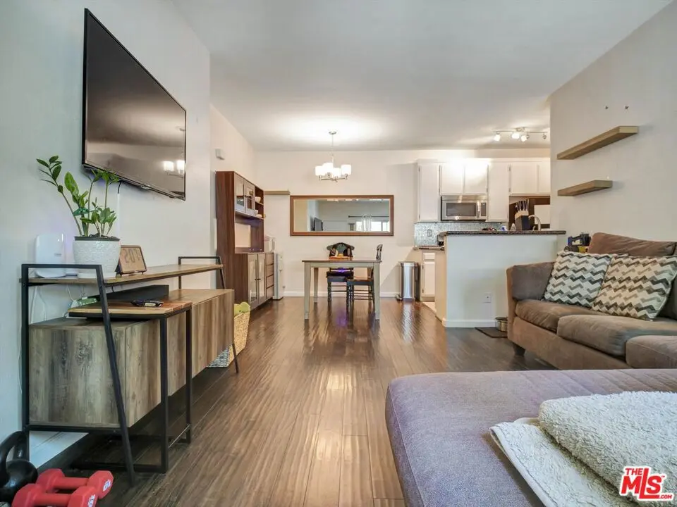 110 Maegan Place 2, Thousand Oaks, CA — listing photo 1