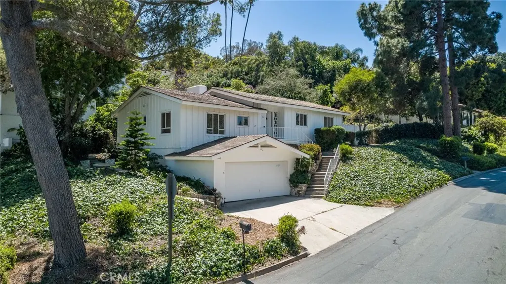 2700 Via Campesina, Palos Verdes Estates, CA — listing photo 1