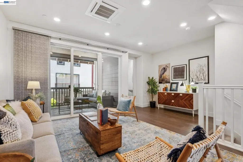 Condominium for sale at 1815 Balsa St, Alameda, CA featuring 3 beds and 4 baths