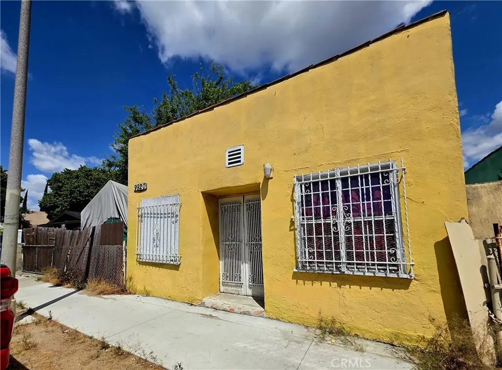 Single Family Residence for sale at 9920 Graham, Los Angeles, CA featuring 2 beds and 1 bath