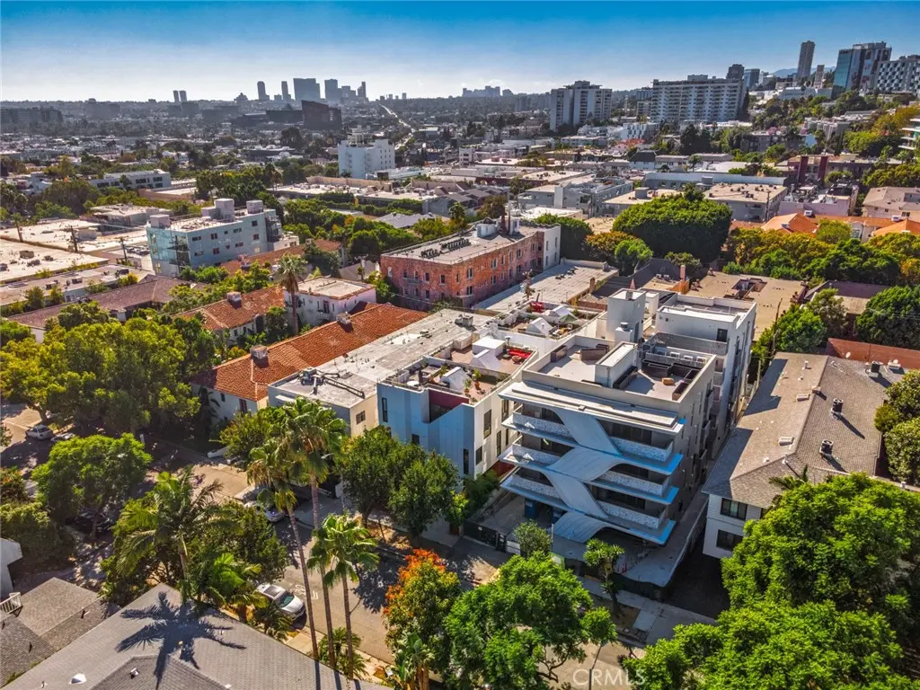Condominium for sale at 1253 N Sweetzer Avenue 3, West Hollywood, CA featuring 2 beds and 3 baths