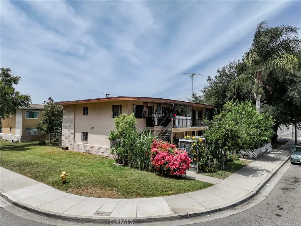 1011 W 8th, Pomona, CA — listing photo 1