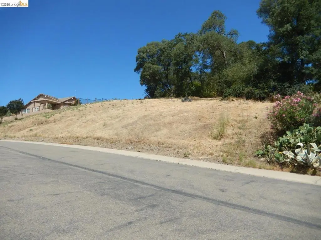 512 Crazy Horse CT, Cameron Park, CA — listing photo 1