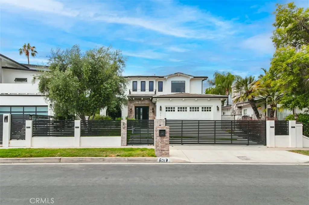 5017 Hesperia Ave, Encino, CA — listing photo 1