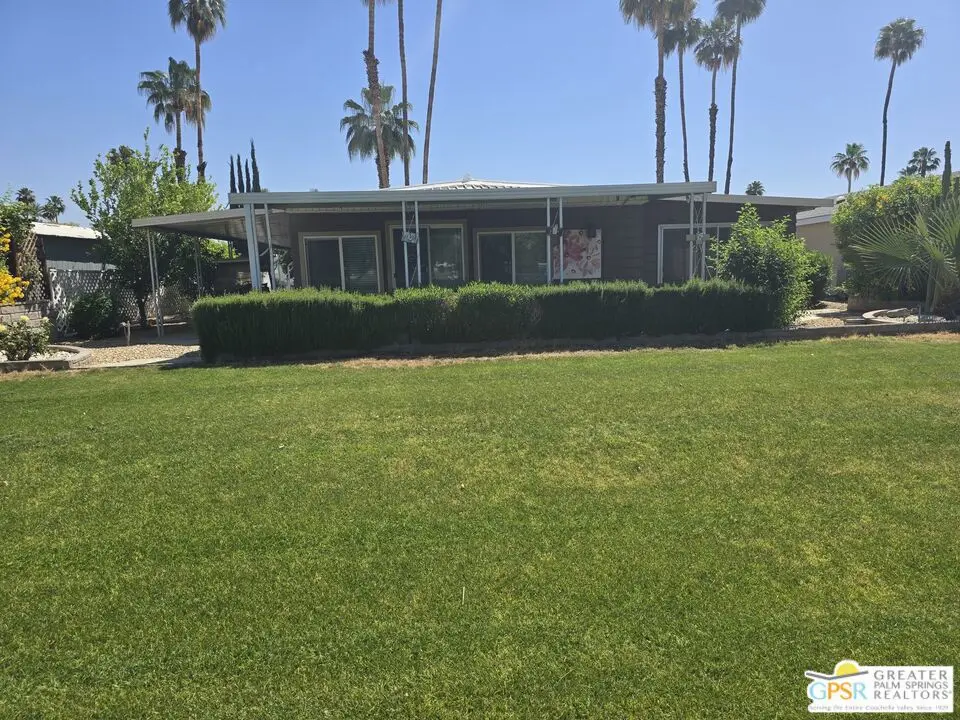 Manufactured In Park for sale at 102 N Paseo Laredo, Cathedral City, CA featuring 2 beds and 2 baths