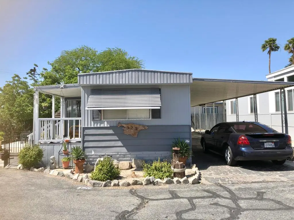 Manufactured In Park for sale at 74711 Dillon Rd Spc 323, Desert Hot Springs, CA featuring 2 beds and 2 baths