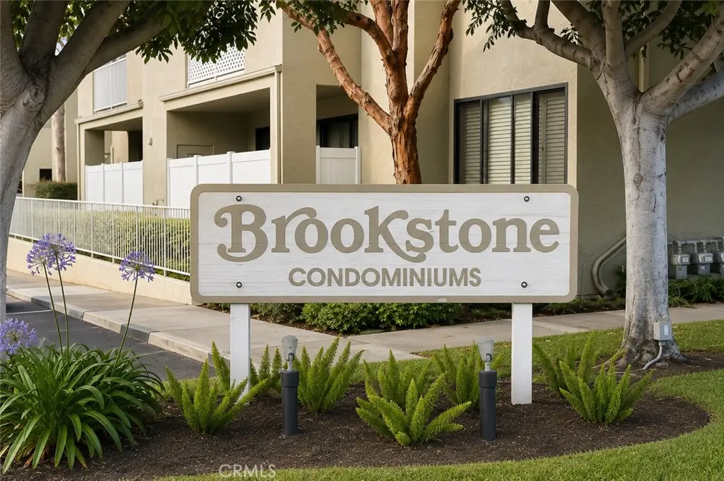 Condominium for sale at 17661 Sergio Circle CI103, Huntington Beach, CA featuring 2 beds and 2 baths