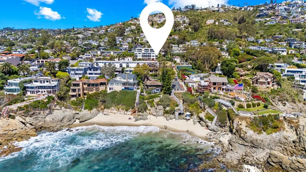 Condominium for rent at 240 Moss 4, Laguna Beach, CA featuring 2 beds and 2 baths