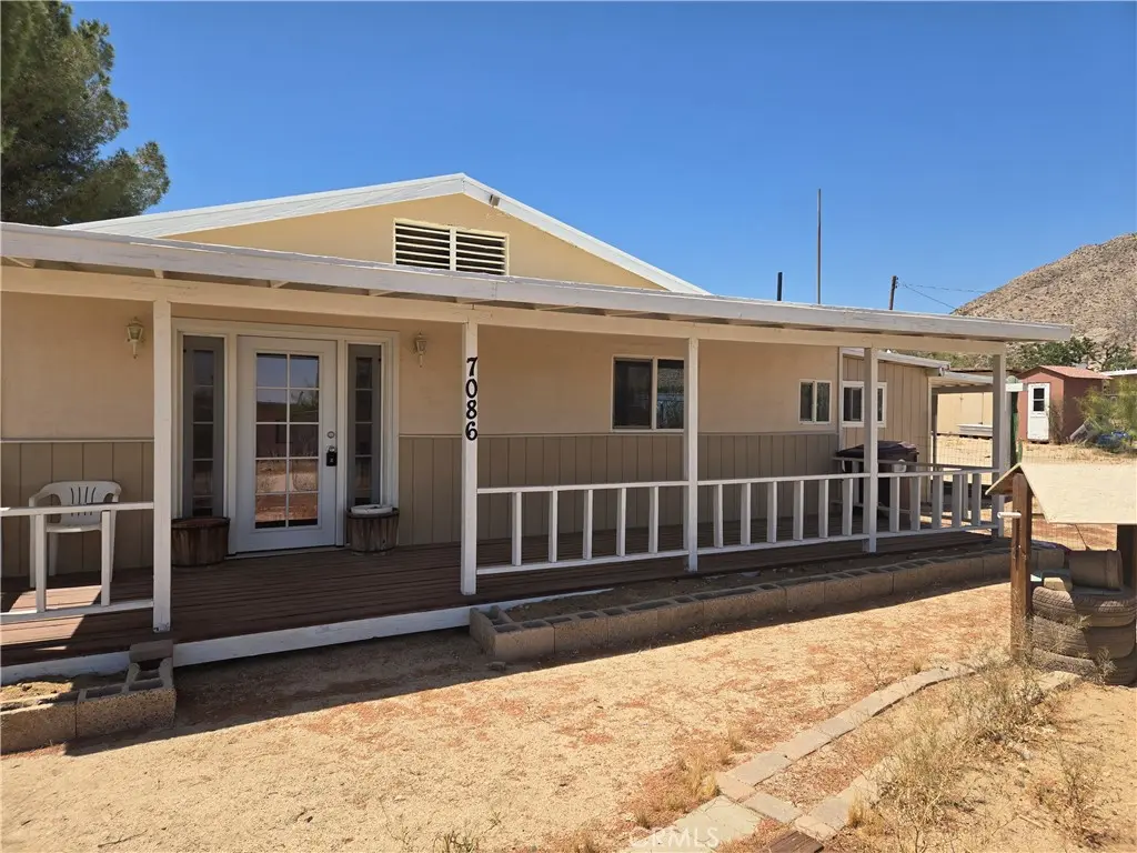7086 Sioux Avenue, Yucca Valley, CA — listing photo 1