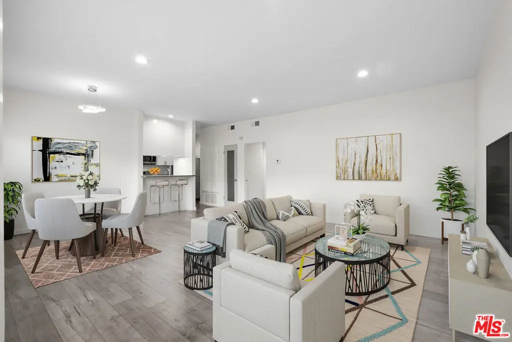 Condominium for sale at 424 S Westmoreland Avenue 306, Los Angeles, CA featuring 2 beds and 2 baths