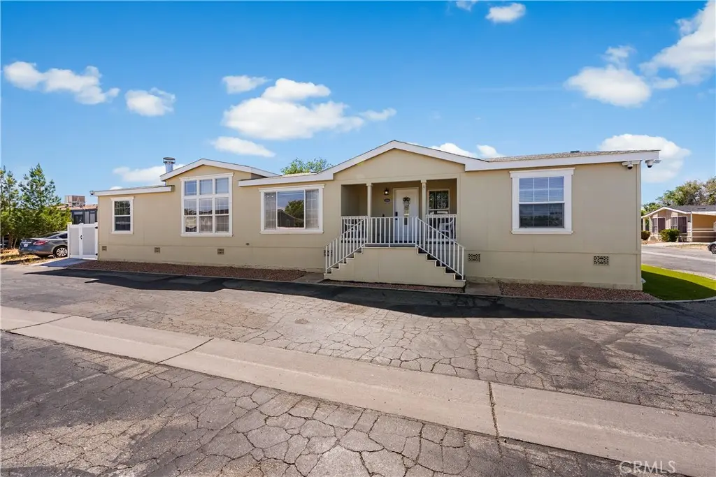 2100 Windflow 70, Rosamond, CA — listing photo 1