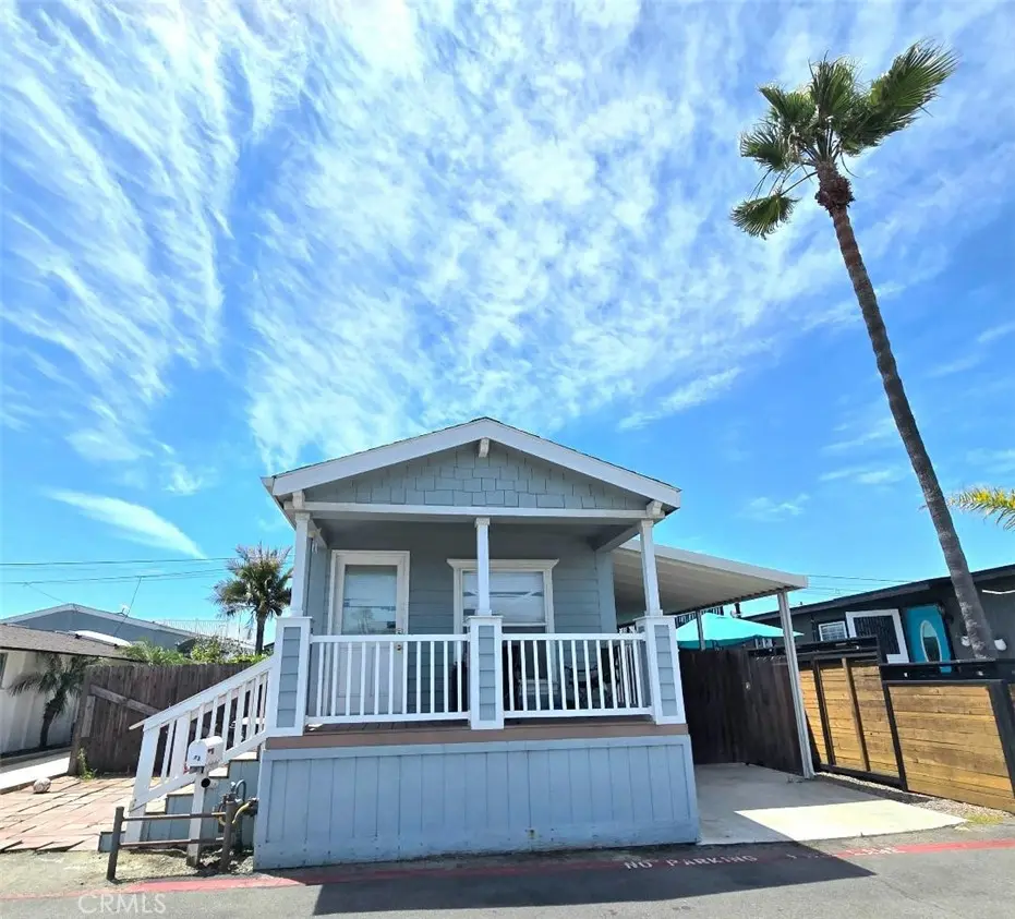 Manufactured In Park for sale at 21752 Pacific Coast Hwy 7A, Huntington Beach, CA featuring 2 beds and 1 bath